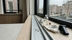 Schuifraam schuift stroef – dit simpele trucje met aluminiumfolie helpt